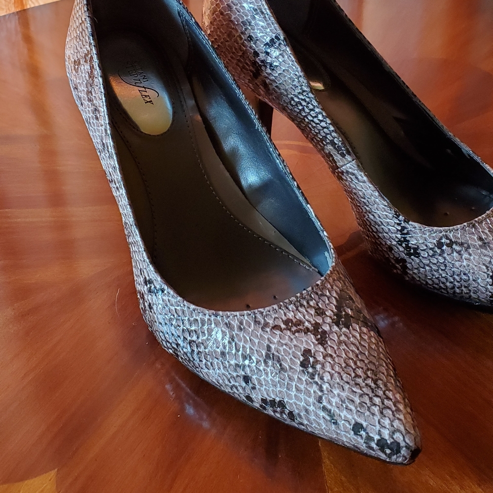 Alfani Snakeskin Design Heels